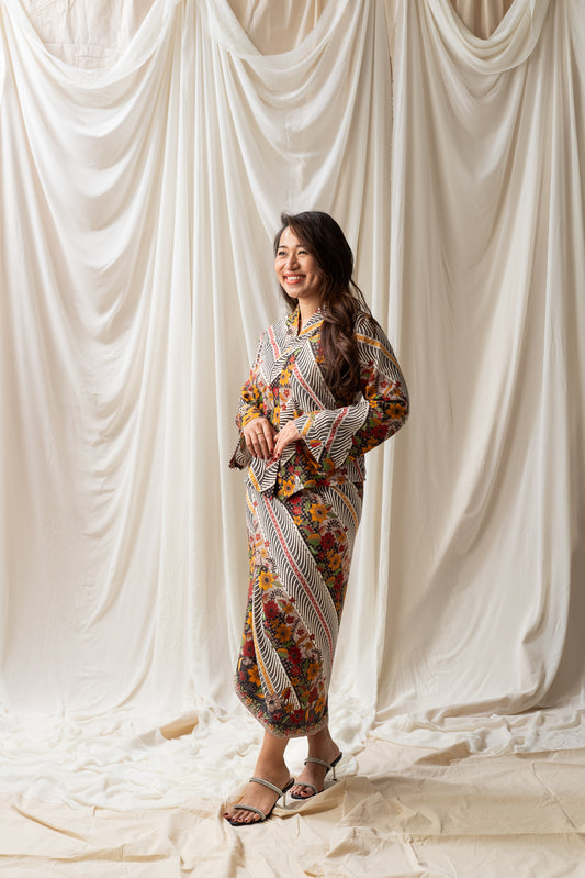 Meera Kebaya Top